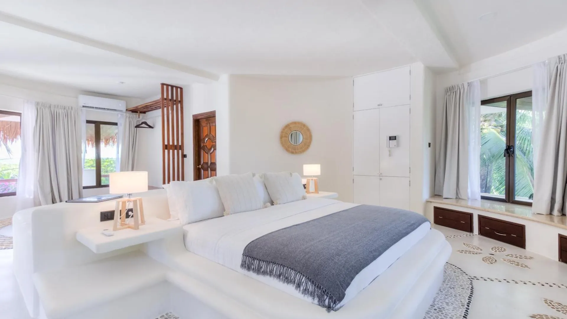 Villa Alma - Beachfront Exclusive Villa In Cancun By Solmar Rentals Puerto Morelos