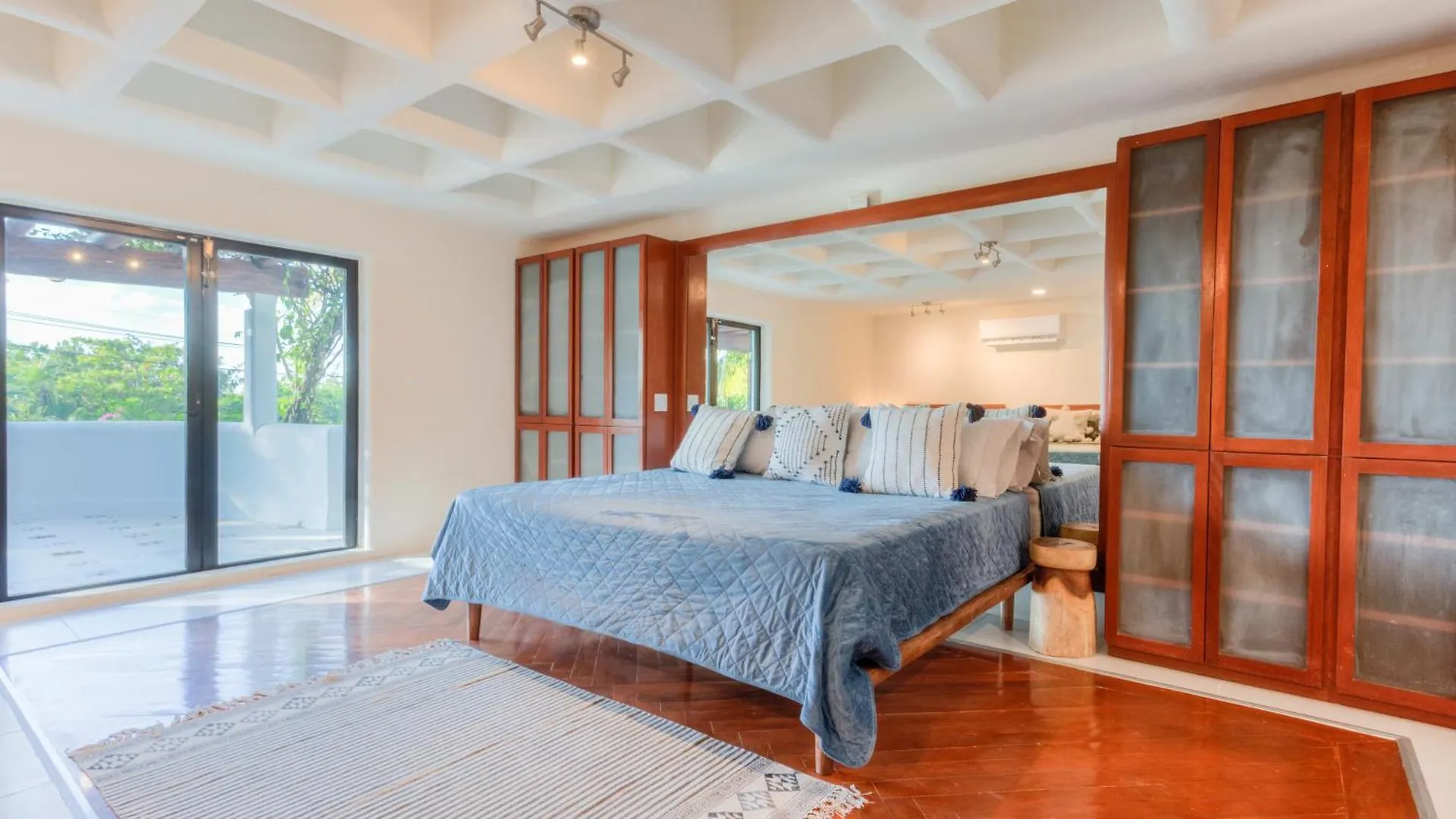 Villa Alma - Beachfront Exclusive Villa In Cancun By Solmar Rentals Puerto Morelos