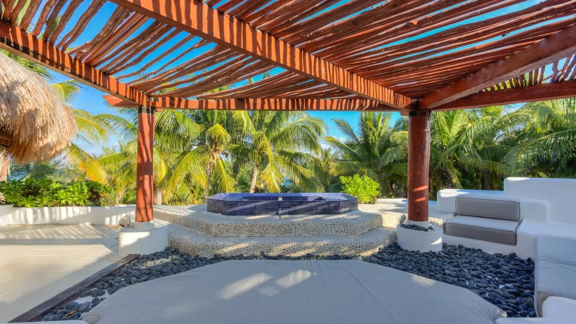 Villa Alma - Beachfront Exclusive Villa In Cancun By Solmar Rentals Puerto Morelos