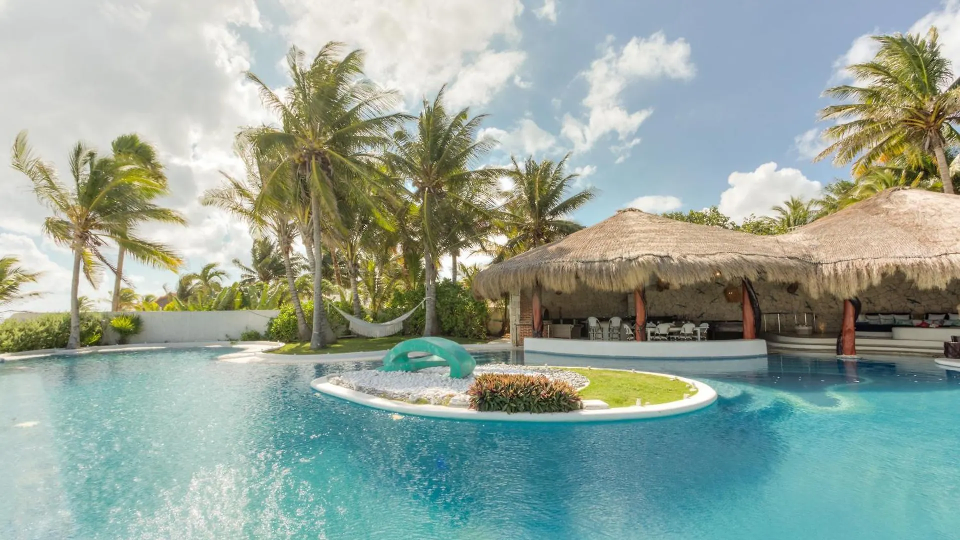 Villa Alma - Beachfront Exclusive Villa In Cancun By Solmar Rentals Puerto Morelos