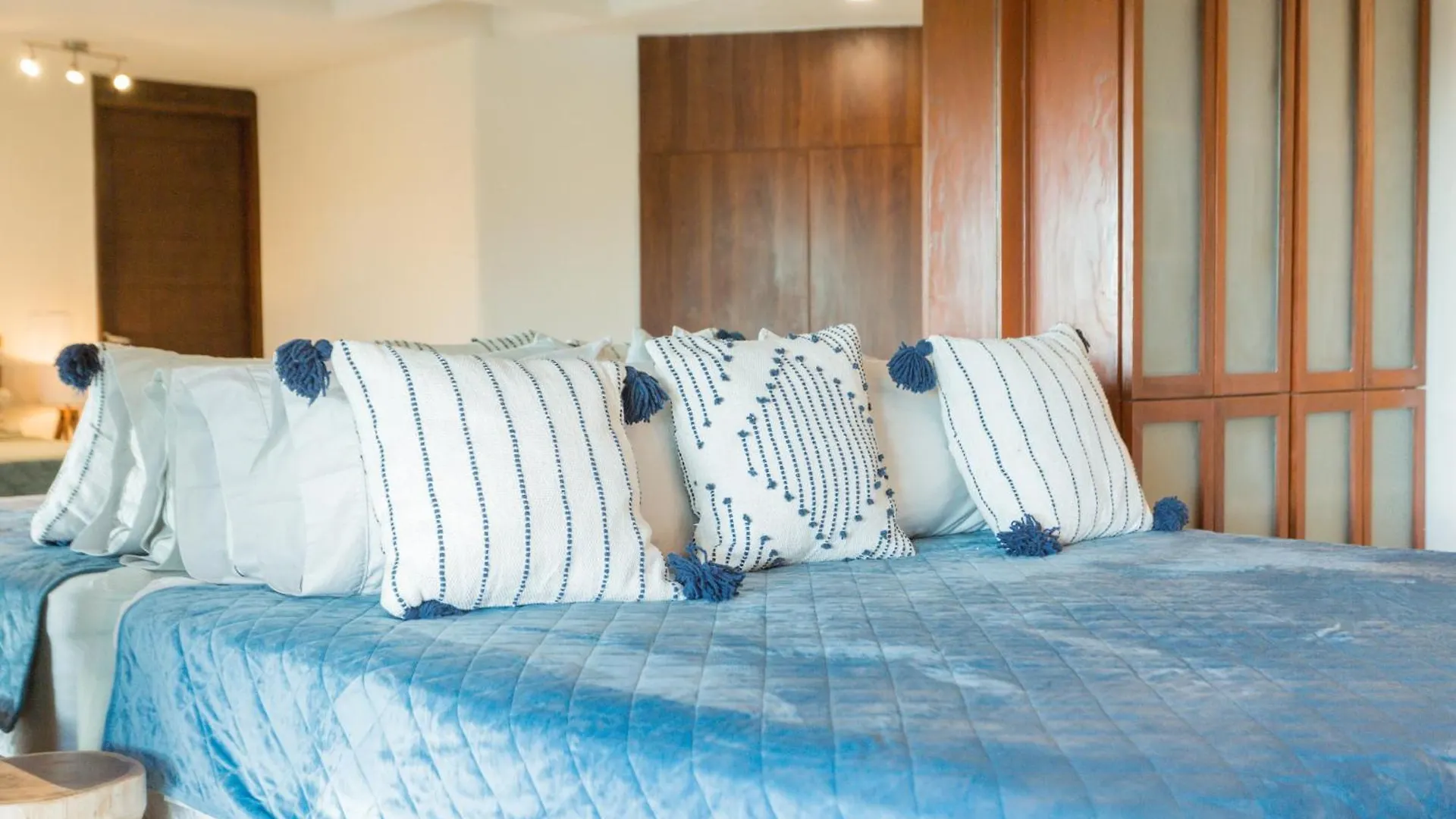 Villa Alma - Beachfront Exclusive Villa In Cancun By Solmar Rentals Puerto Morelos Mexico