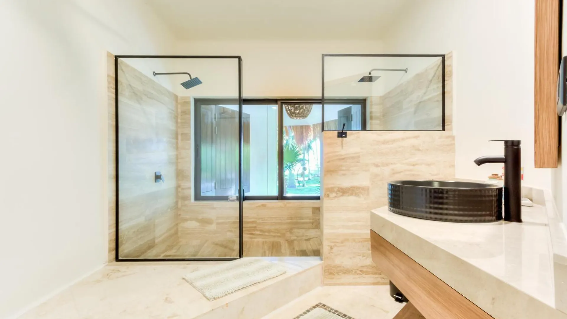 Villa Alma - Beachfront Exclusive Villa In Cancun By Solmar Rentals Puerto Morelos